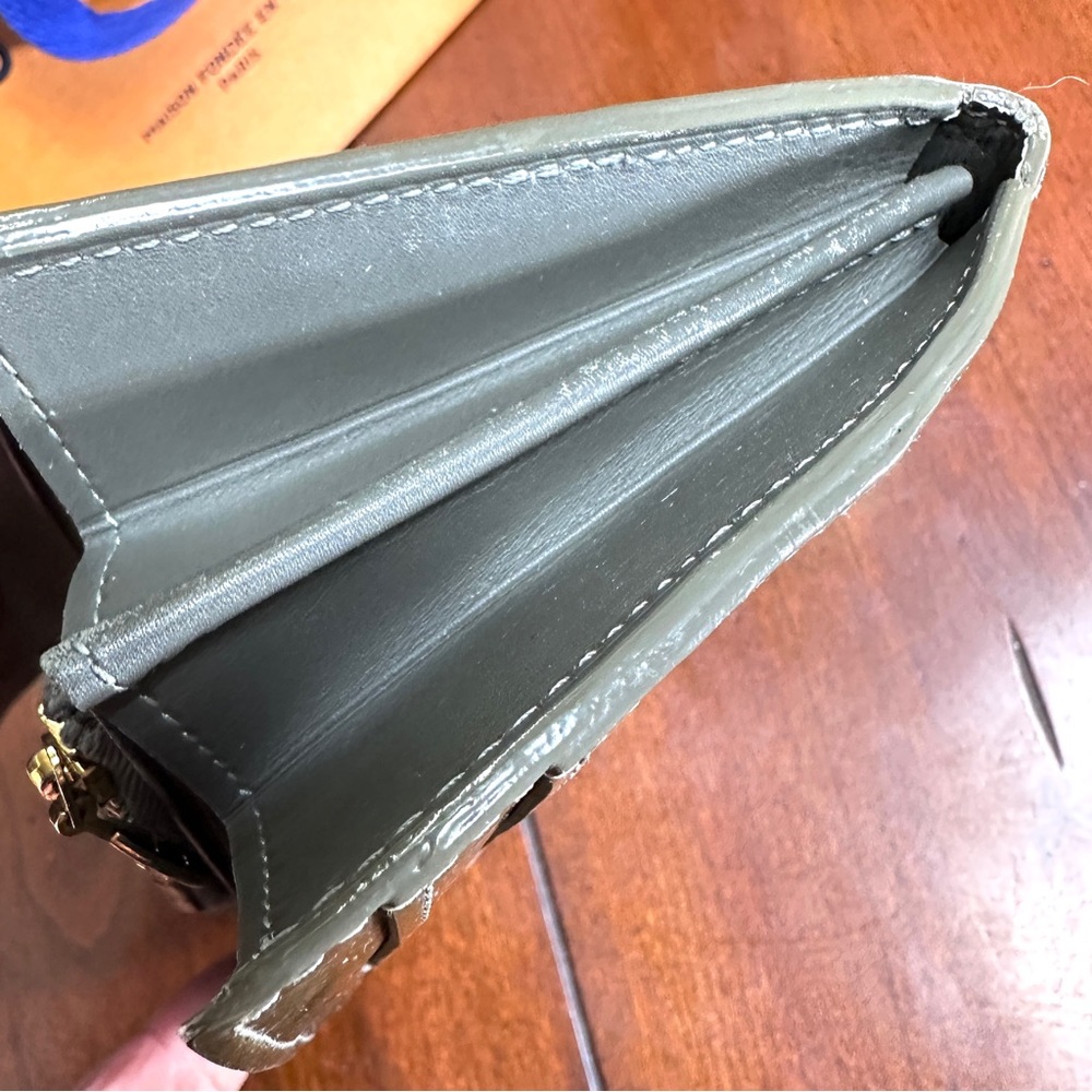 AUTHENTIC Louis Vuitton wallet. Green. - Picture 15 of 16